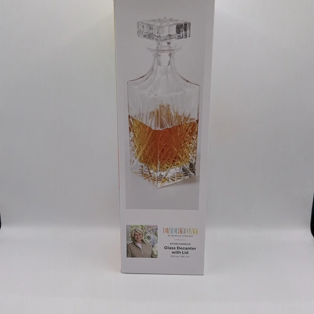 Martha Stewart Esther Harbour Glass Decanter with‎ Lid 26.6 oz New in Box!